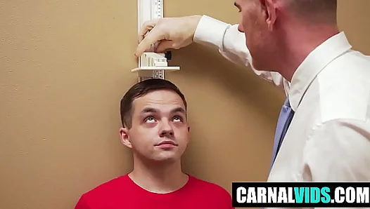 Dr. LeGrand Delivers Deep: Rivers Swallows the Doctors Huge Probe – GayPornMD 18+