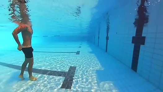 Scorching Summer Splash: Underwater Threesome Ends in Steamy Poolside Facial Frenzy –