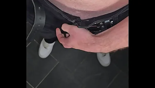 Raw Power on Display: Jealousy-Inducing Throbbing Beefcake Unleashes Intense Lust