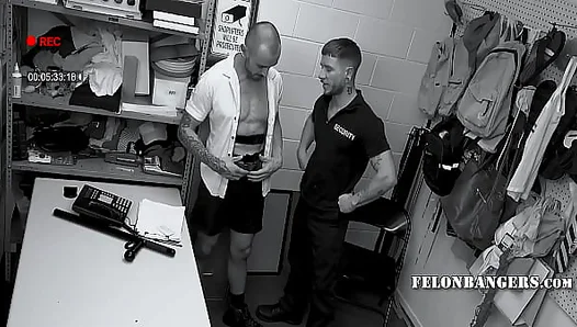 Caught Stealing But Cant Resist: Hot Cops Massive Shaft Captures Naughty Thiefs Ass – 18+