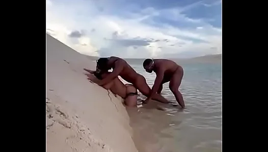 Tourists Forbidden Threesome: Filling the Husbands Hole with Hot Cum –