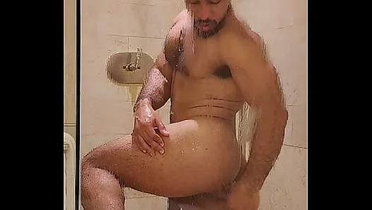 Larger Than Life Latin Cock Takes Center Stage - Shower Showdown Endurance – 18+