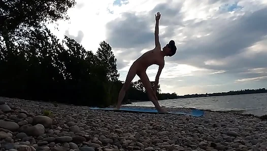 Sun-Kissed Flexibility: Jon Arteen Captures Bareback Yoga Intimacy with a Fit Young Nude