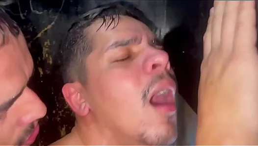 Bareback Bliss at the Glory Hole: Young White Hunk Meets His Match – RedHotOnly