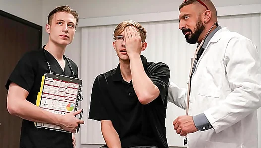 Doctors Appointment Turns Lewd: Hot Patient Enjoys the Docs Thrusting Cock – DoctorBlows