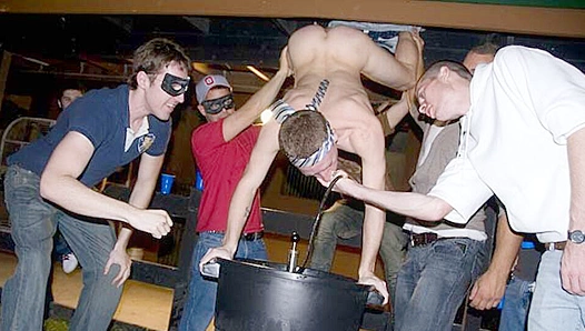 Steamy Circle Jerk Builds to a Creamy Explosion on His Face – HazeHim