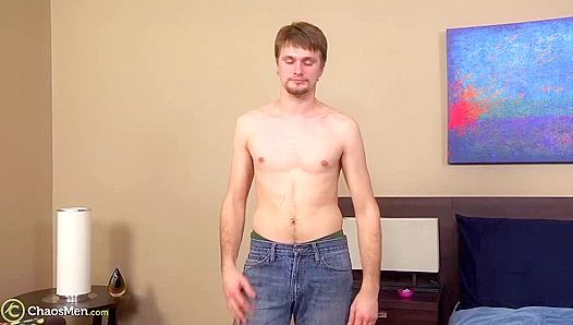 Bearded Stud Shows Off Massive Endowment in Thorough Self-Love Session – AmateurBliss