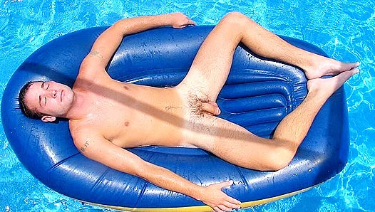 Drews Public Pleasure: Spurting Jizz in the Open Air