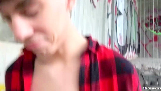 Rugged Outdoorsmen Unite: Muscular Czech Hunk Devours Thick Cock – HotHDGayXXX