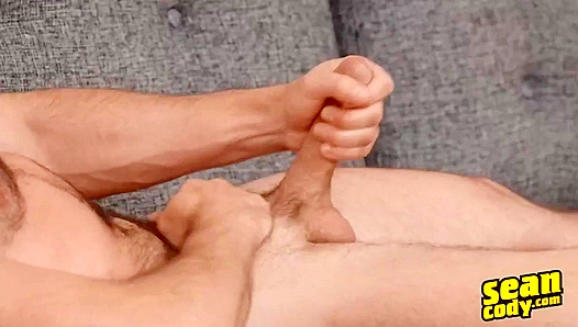 Rugged Stallion Holden Fills Out His Beefy Shaft – SeanCodyX
