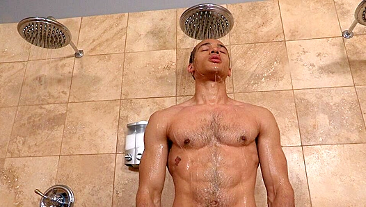 Thrilling Live Cam Show: Muscular SeanCody Model Juggles His Massive Throbbing Black Cock