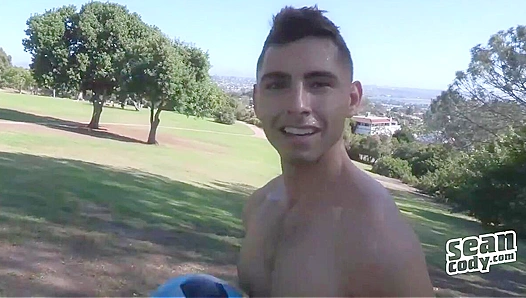Cassians Dominant Solo: Electric Orgasmic Climax – Sean Cody