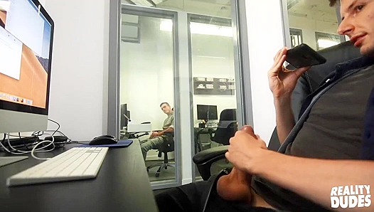 Steamy Office Tryst: Sean and Eddie Go Wild – RealityDudes