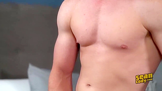 Sauls Steamy Throat Takes a Pounding Dose of Hot Sean Cody Seed