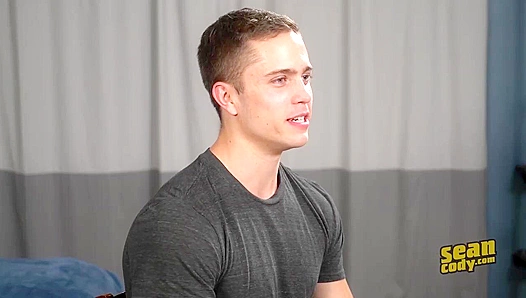 Avery Unloads Thick Spunk Across Seans Ripped Six-Pack at SeanCody