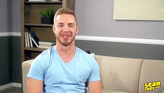 Midwest Stud Shows Off Ripped Body, Teases Big Dick During Solo Ride – SeanCodyX