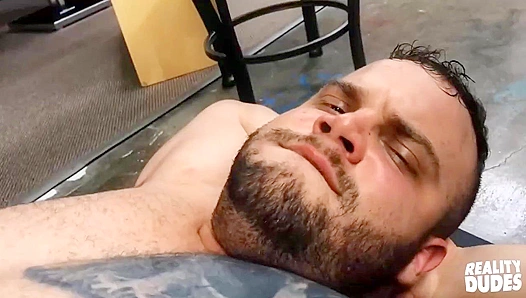 Ashton McKays Tight Hole Gets Stretched by Daxx Carters Thick Shaft in Sweaty Raw Anal