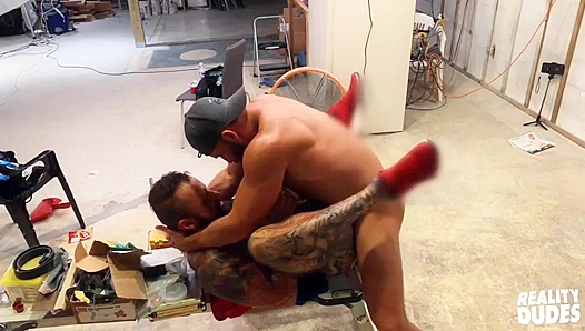 Wild Raw Threeway Frenzy: Amateur Twinks Pound Each Other Stiff – RealityDudes 18+