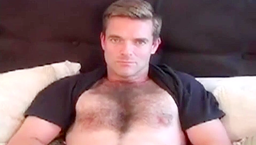 Lorens Chiseled Physique Ignites Desire With His Throbbing Beefstick - Exclusively For