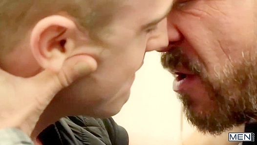 Steamy Alley Sizzle: Rocco and JPs Hungry Hookup in Public Heat - GayPornWild