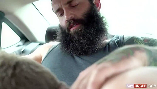 Markus Kage Brent Norths Passion Ignites in Scorching Backseat Threesome – GayPornHeat 18+