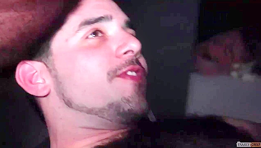 Sweaty Bear Mauling: Julian and Alex Aidens Thrilling Collision – GayThrobs 18+