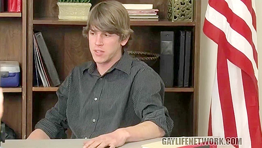 Maddoxs Throat Takes a Deep Dive as He Savors Grey Johnsons Musky Meat – TinyGays 18+