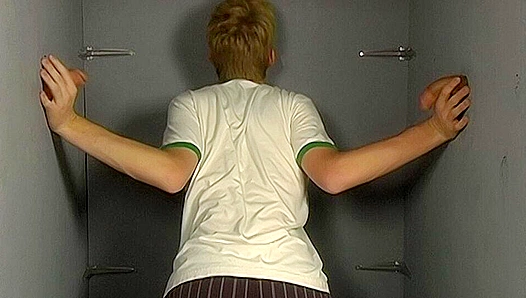 Nevins Oral Odyssey: Deepthroating Every Hung Teen at the Glory Hole – TeachTwinks 18+